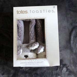 NWT SLIPPERS